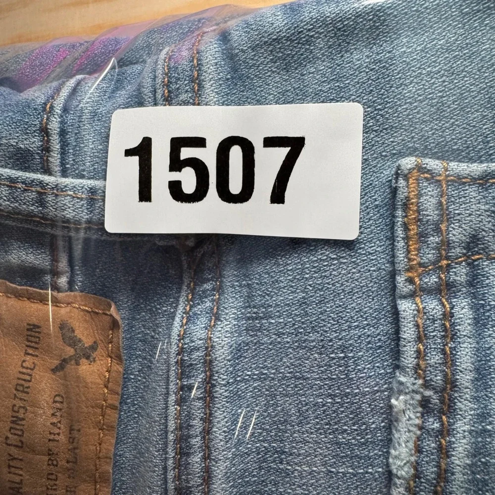 American Eagle Jeans 29x30 Slim Fit Mens‎ 360 Extreme Flex Light Wash Blue Denim
